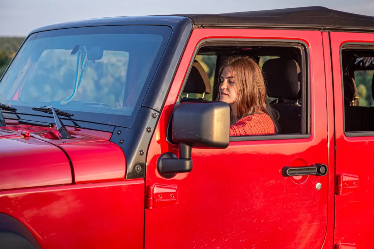 Ford Explorer red 02